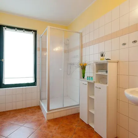 Goodewind Nr 6 2 Apartman *